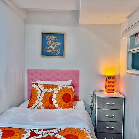 Private Tiny Room On The 1St Floor With Shared Bathroom Near Airport And Downtown Seattte Seattle Exterior photo